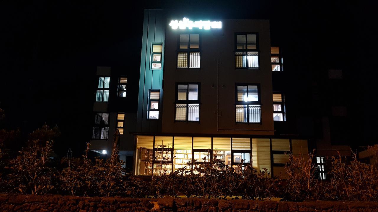 Sungsan Woori House Pension Seogwipo Exterior foto